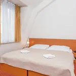 Centre Hotel 3*