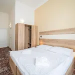 Centre Hotel 3*