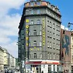 Hotel Centre 3*
