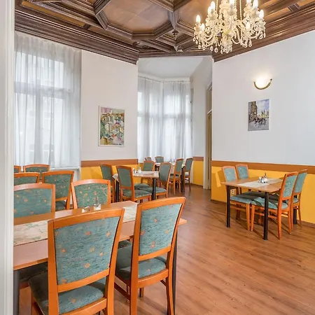Centre Szálloda 3*