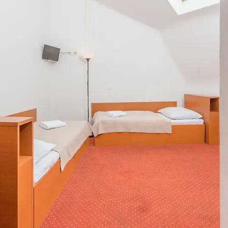 سيتي سنتر 3* براغ