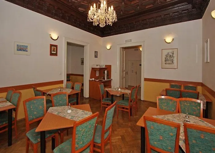 Hotel Centre 3*
