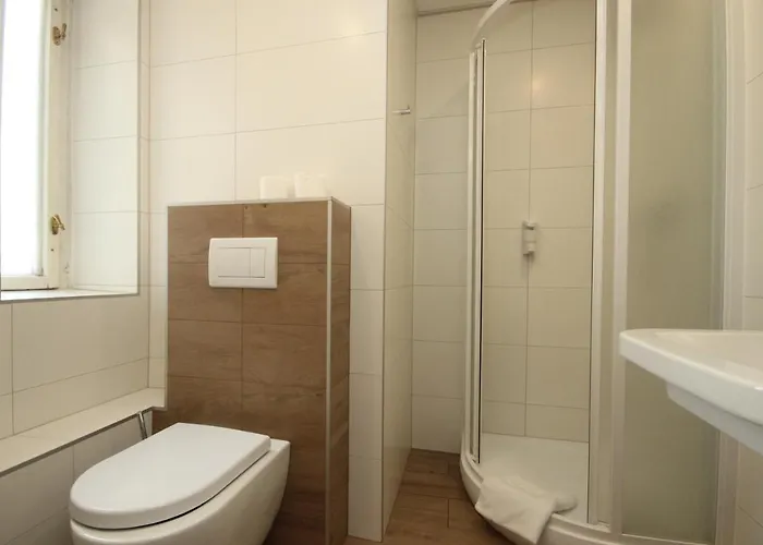 Centre Hotell 3*