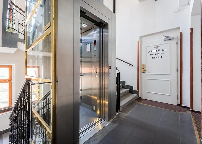 Hotell Centre 3*