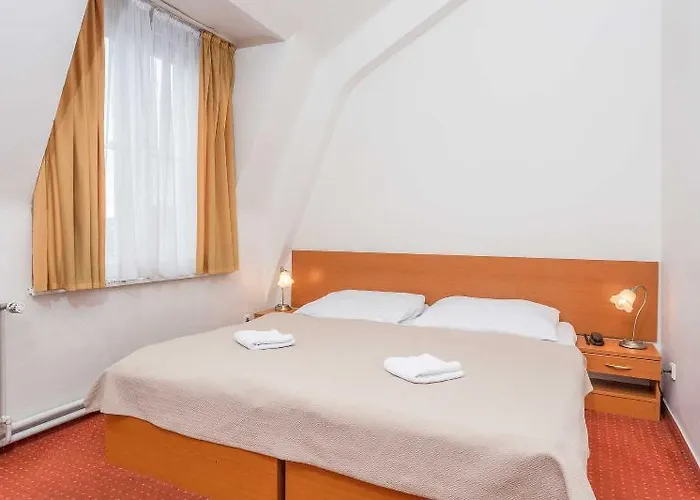Centre Hotell 3*